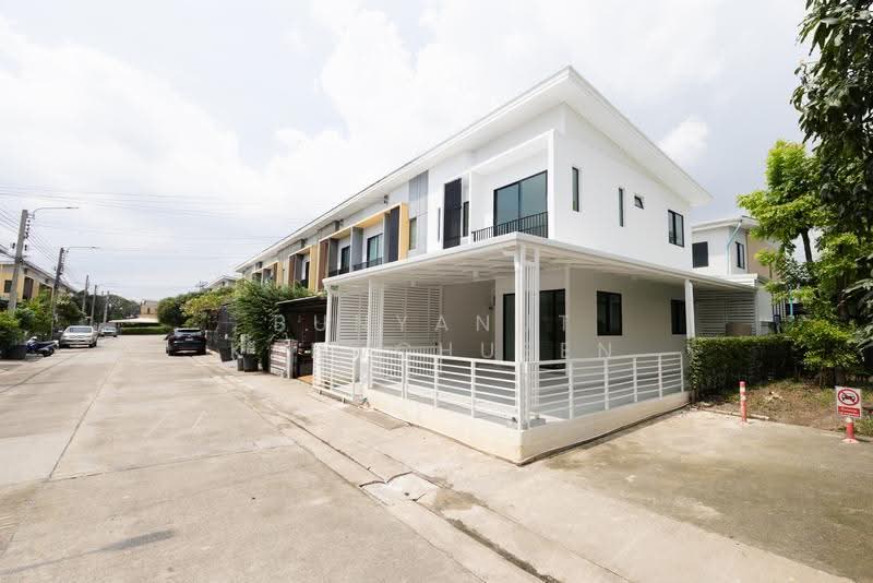 The Connect Suanluang-Onnut, Bangkok, Soi 67, Chalerm Phrakiat Rama 9 Road, Prawet, Bangkok, 3 Bedrooms, 119 sqm, Townhouse For Sale, by Bunyanut Kaewchusen, 500618590 - DDproperty.com