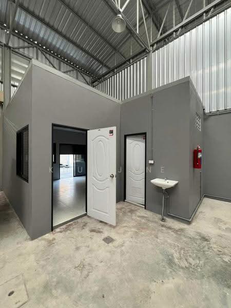 Warehouse with Office for Rent – Pracha Uthit, Samut Prakan (SPSJP712), Samut Prakan, ประชาอุทิศ 90, Ban Khlong Suan, Phra Samut Jadee, Samut Prakan, , 460 sqm, Warehouse/Factory For Rent, by Khun Jane, 500618617 - DDproperty.com