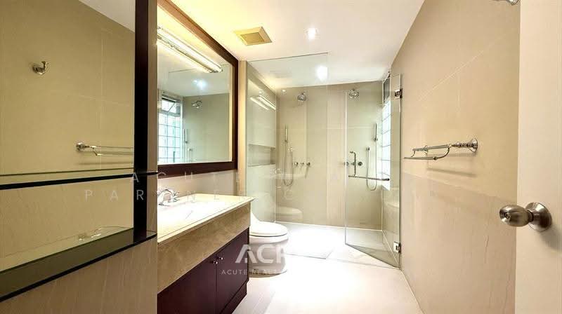D.S. Tower 1 Sukhumvit 33, Bangkok, Soi Phrom Chit, Khlong Tan Nua, Watthana, Bangkok, 3 Bedrooms, 249 sqm, Condo For Sale, by Acute Realty Partner Co.,Ltd., 500618665 - DDproperty.com