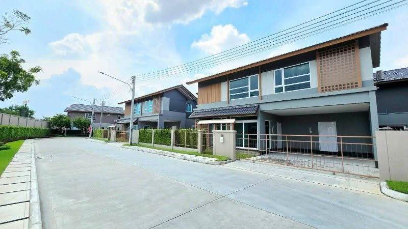 Anasiri Tiwanon-Srisaman, Pathum Thani, Bang Kha Yaeng, Muang Pathum Thani, Pathum Thani, 4 Bedrooms, 180 sqm, Townhouse For Sale, by คุณ ศันสนีย์ ( เก๋ ), 500618666 - DDproperty.com