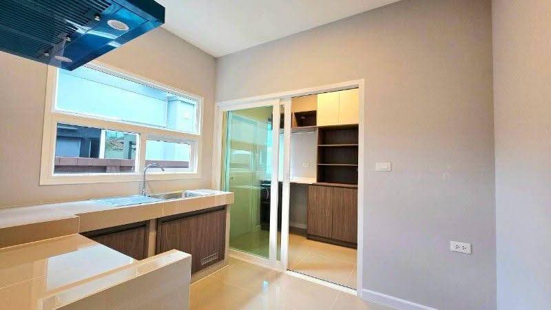 Anasiri Tiwanon-Srisaman, Pathum Thani, Bang Kha Yaeng, Muang Pathum Thani, Pathum Thani, 4 Bedrooms, 180 sqm, Townhouse For Sale, by คุณ ศันสนีย์ ( เก๋ ), 500618666 - DDproperty.com