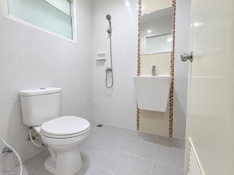 Lio Phetkasem 77 : ไลโอ เพชรเกษม 77, Bangkok, เพชรเกษม 77, Nong Kham, Nong Khaem, Bangkok, 3 Bedrooms, 110 sqm, Townhouse For Sale, by กรกฤตย์ บุญสระ, 500618671 - DDproperty.com