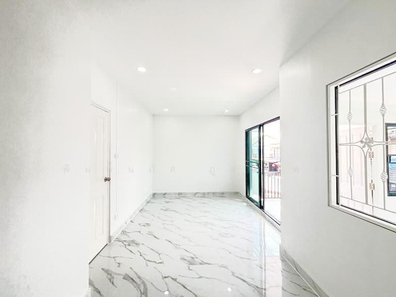Baan Pruksa 40 Rangsit Klong 3, Pathum Thani, Soi Batanee Village, Khlong Sam, Khlong Luang, Pathum Thani, 3 Bedrooms, 67 sqm, Townhouse For Sale, by พิมพ์นภัส ภูธนภัทร, 500618699 - DDproperty.com