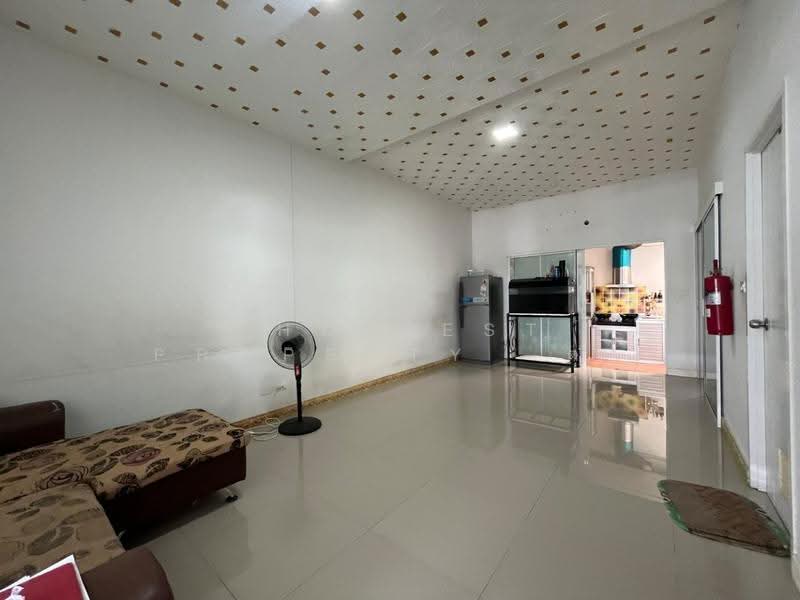 หมู่บ้านเดอะคอนเนค 52 บางนา-สุวรรณภูมิ บางพลี สมุทรปราการ, Samut Prakan, Bang Chalong, Bang Plee, Samut Prakan, 3 Bedrooms, 150 sqm, Townhouse For Sale, by The Best Property ตา, 500618759 - DDproperty.com