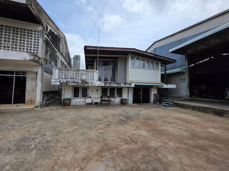 ขายโกดังขนาดใหญ่ พร้อมบ้านเดี่ยว ซ.วชิรธรรมสาธิต 18 บางนา ทำเลศักยภาพ ใกล้ BTS อุดมสุข, Bangkok, Bang Na Nuea, Bang Na, Bangkok, , 2,000 sqm, Warehouse/Factory For Sale, by คุณจีจี้, 500618803 - DDproperty.com
