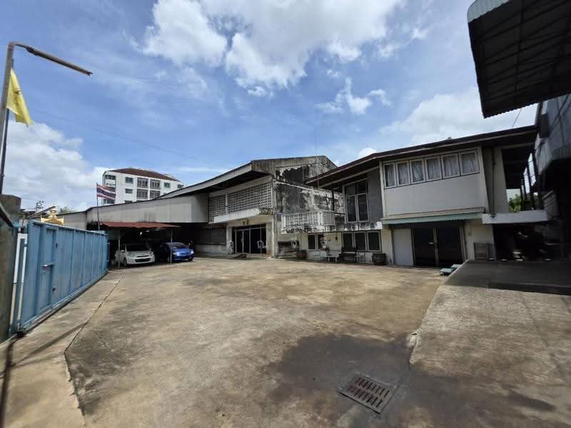ขายโกดังขนาดใหญ่ พร้อมบ้านเดี่ยว ซ.วชิรธรรมสาธิต 18 บางนา ทำเลศักยภาพ ใกล้ BTS อุดมสุข, Bangkok, Bang Na Nuea, Bang Na, Bangkok, , 2,000 sqm, Warehouse/Factory For Sale, by คุณจีจี้, 500618803 - DDproperty.com