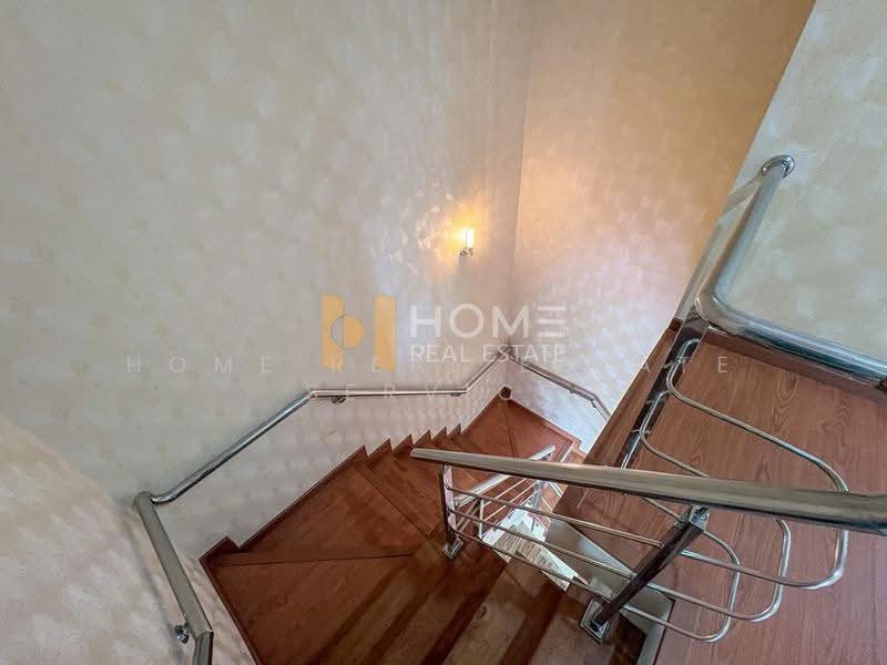 Suetrong Grand Home, Bangkok, Soi Phahonyothin 34, Sena Nikhom, Chatuchak, Bangkok, 4 Bedrooms, 300 sqm, Townhouse For Sale, by HOME Real Estate Service, 500618804 - DDproperty.com