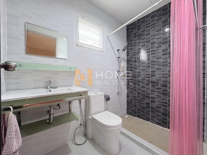 Suetrong Grand Home, Bangkok, Soi Phahonyothin 34, Sena Nikhom, Chatuchak, Bangkok, 4 Bedrooms, 300 sqm, Townhouse For Sale, by HOME Real Estate Service, 500618804 - DDproperty.com