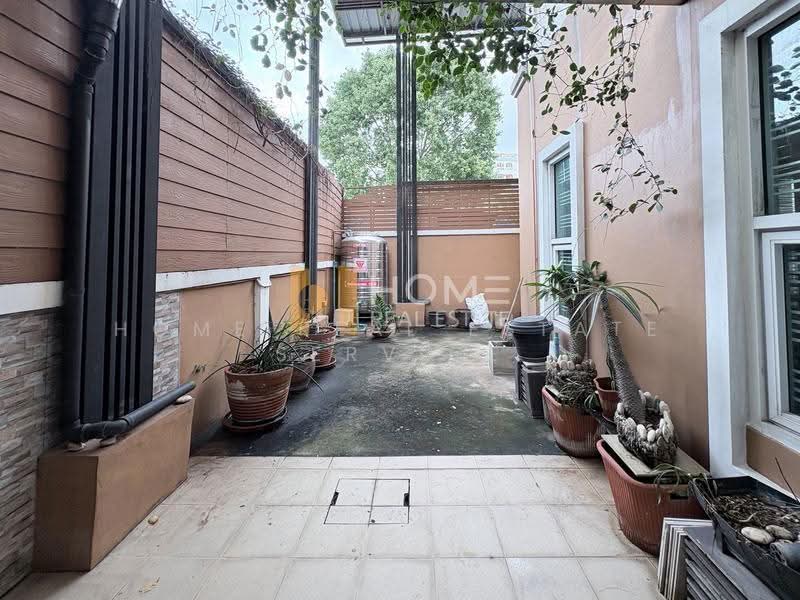 Suetrong Grand Home, Bangkok, Soi Phahonyothin 34, Sena Nikhom, Chatuchak, Bangkok, 4 Bedrooms, 300 sqm, Townhouse For Sale, by HOME Real Estate Service, 500618804 - DDproperty.com