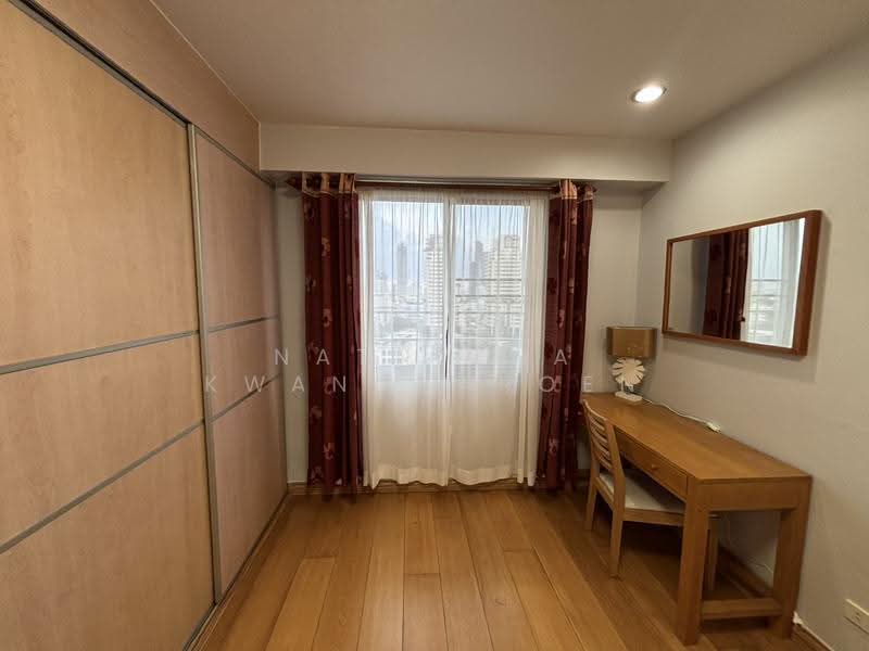 Royal Castle Sukhumvit, Bangkok, 30 Soi Sukhumvit 39, Khlongtoei Nua, Watthana, Bangkok, 3 Bedrooms, 160 sqm, Condo For Rent, by Natnicha Kwancharoen, 500618904 - DDproperty.com