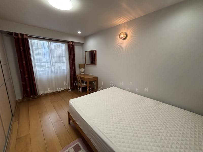 Royal Castle Sukhumvit, Bangkok, 30 Soi Sukhumvit 39, Khlongtoei Nua, Watthana, Bangkok, 3 Bedrooms, 160 sqm, Condo For Rent, by Natnicha Kwancharoen, 500618904 - DDproperty.com