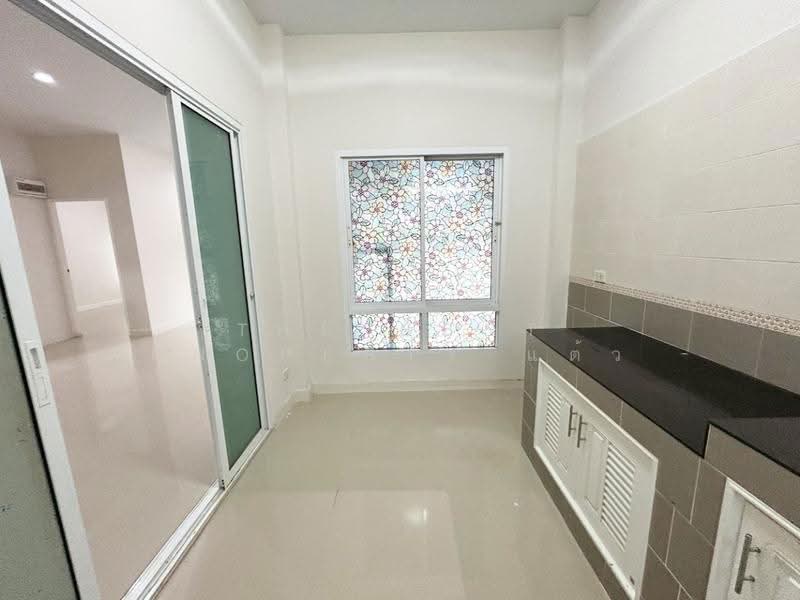 บ้านเดี่ยวบ้านบึง ชลบุรี, Chon Buri (Pattaya), Khlong Kiu, Ban Bung, Chon Buri (Pattaya), 2 Bedrooms, 150 sqm, Single Detached House For Sale, by The Best Property แต้ว, 500618938 - DDproperty.com