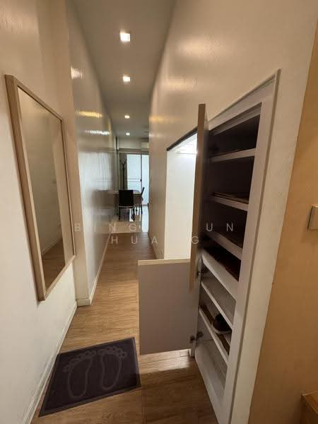 Silom Surawong Condominium, Bangkok, Surawongse, Suriyawong, Bang Rak, Bangkok, 1 Bedroom, 41 sqm, Condo For Rent, by Bing Chun Huang, 500618942 - DDproperty.com