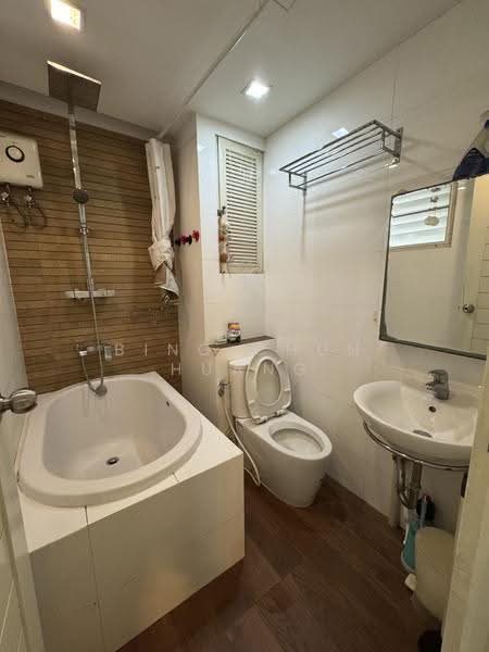 Silom Surawong Condominium, Bangkok, Surawongse, Suriyawong, Bang Rak, Bangkok, 1 Bedroom, 41 sqm, Condo For Rent, by Bing Chun Huang, 500618942 - DDproperty.com