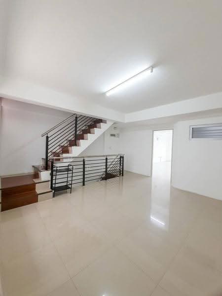 อมรชัย5 พระราม2, Samut Sakhon, Bang Nam Chut, Muang Samut Sakhon, Samut Sakhon, 3 Bedrooms, 100 sqm, Townhouse For Sale, by The Best Property อุ๋ย, 500618955 - DDproperty.com