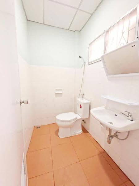กรุงไทย ชลบุรี, Chon Buri (Pattaya), Na Pa, Muang Chon Buri, Chon Buri (Pattaya), 2 Bedrooms, 100 sqm, Townhouse For Sale, by The Best Property ปุ้ย, 500618978 - DDproperty.com