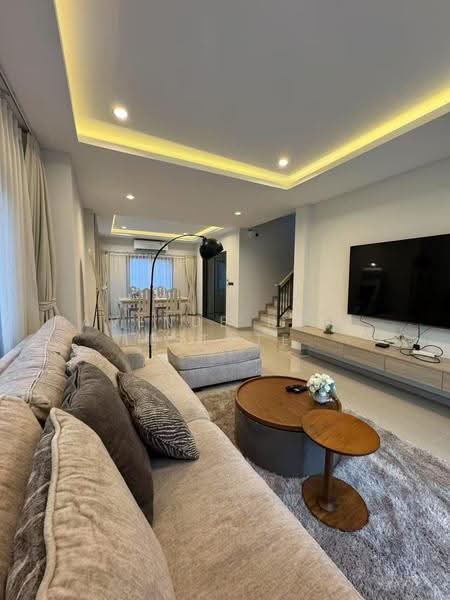 PATTA Define, Chon Buri (Pattaya), Ta Khian Tia, Bang Lamung (Pattaya), Chon Buri (Pattaya), 3 Bedrooms, 250 sqm, Single Detached House For Rent, by Avenue Real Estate, 500618999 - DDproperty.com