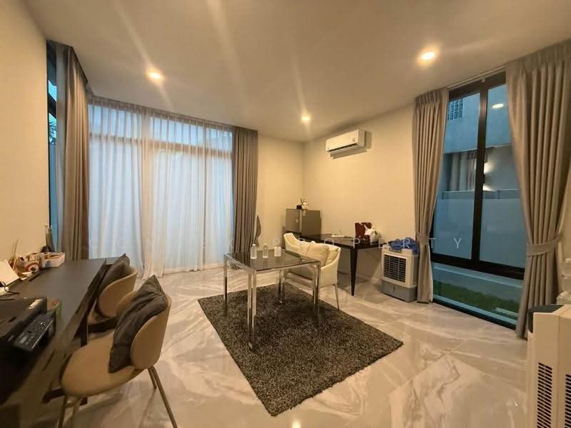 The Master Ekkamai-Ramintra, Bangkok, Soi Ramintra 39, Tha Rang, Bang Khen, Bangkok, 4 Bedrooms, 419 sqm, Single Detached House For Sale, by Connex Property, 500619039 - DDproperty.com