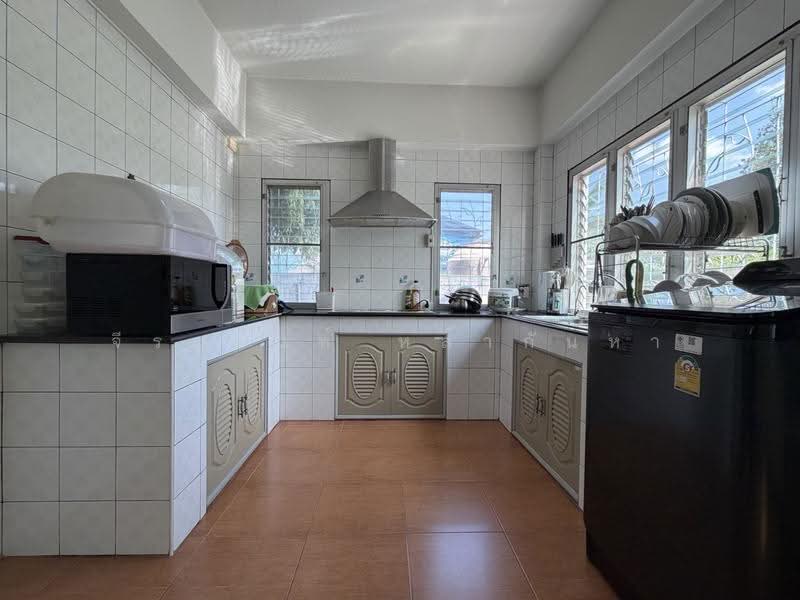 For Sale: Furnished house,Pa Tan, Chiang Mai, 3 Bedrooms, 2 bathrooms, Chiang Mai, Pa Tun, Muang Chiang Mai, Chiang Mai, 3 Bedrooms, 220 sqm, Single Detached House For Sale, by จีระนันท์ หล้ากันหา, 500619211 - DDproperty.com