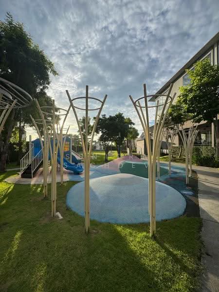 Altitude Kraf Bangna, Samut Prakan, 159 Moo 12, Liap Klong Luang Phaeng Road, Bang Kaeo, Bang Plee, Samut Prakan, 2 Bedrooms, 138 sqm, Townhouse For Rent, by Sunitra Sachdev, 500619273 - DDproperty.com