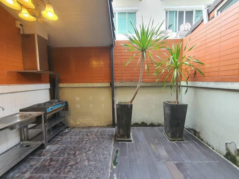 Thanapat Haus Sathorn - Narathiwas : ธนาพัฒน์ เฮ้าส์ สาทร - นราธิวาสฯ, กรุงเทพ, ซอยชื่นจิตร ถนนนนทรี, ช่องนนทรี, ยานนาวา, กรุงเทพ, 134 ตร.ม., ทาวน์เฮ้าส์ ขาย, โดย พรรณนภา พรรณราย, 500619279 - DDproperty.com