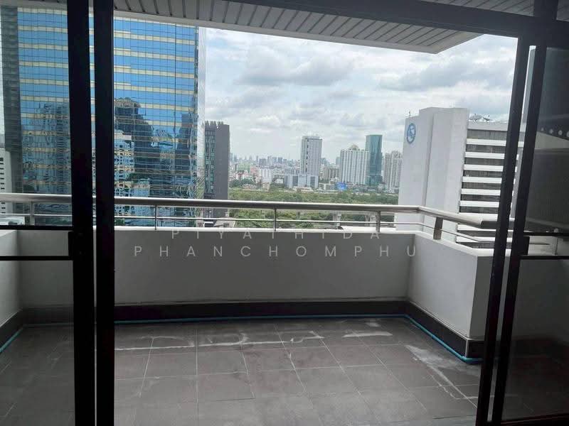 Kallista Mansion, Bangkok, 64 Soi Sukhumvit 11, Khlongtoei Nua, Watthana, Bangkok, 4 Bedrooms, 315 sqm, Condo For Rent, by Piyathida Phanchomphu, 500619427 - DDproperty.com