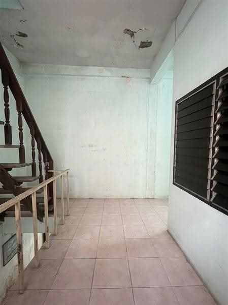 บ้านเดี่ยว 2 ชั้น 50 ตร.ว. บ้านเดี่ยวซอยคุณพระ ซอย6,บ้านเดี่ยวซอยคลองหลวง27/6, Pathum Thani, ถนนพหลโยธิน, Khlong Nung, Khlong Luang, Pathum Thani, 10+ Bedrooms, 300 sqm, Single Detached House For Sale, by คุณ ศรินรัตน์ ศิรเกียรติสกุล (เป้ย), 500619437 - DDproperty.com
