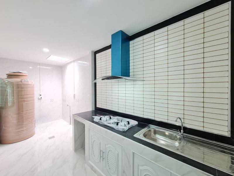 Baan Pruksa 92 Rangsit – Lamlukka, Pathum Thani, Chonmark Phichan Road, Lat Sawai, Lam Luk Ka, Pathum Thani, 3 Bedrooms, 70 sqm, Townhouse For Sale, by พิมพ์นภัส ภูธนภัทร, 500619456 - DDproperty.com