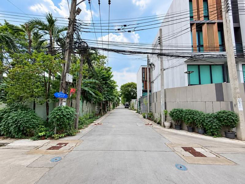 ที่ดินเปล่า นาคนิวาส 48 แยก 14, Bangkok, Lat Phrao, Bangkok, , 448 sqm, Land For Sale, by HOME Real Estate Service, 500619493 - DDproperty.com