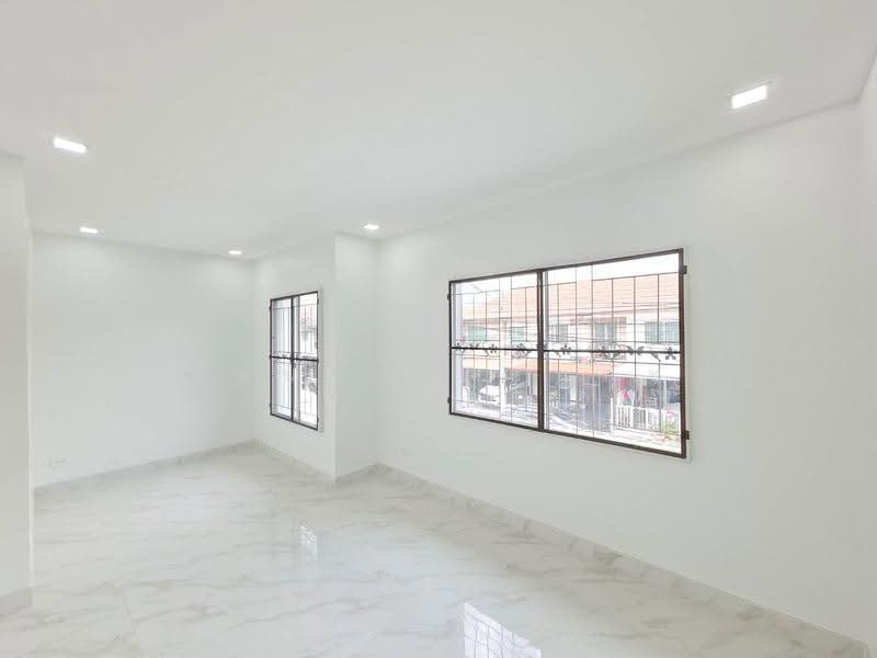 Renovated Townhouse: Pruksa 96/1, Khlong Luang, Pathum Thani, Pathum Thani, ถนนเลียบคลองสอง, Khlong Song, Khlong Luang, Pathum Thani, 3 Bedrooms, 70 sqm, Townhouse For Sale, by พิมพ์นภัส ภูธนภัทร, 500619504 - DDproperty.com