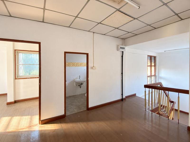 หมู่บ้านอมรพันธ์ 9 รุ่น 1 ซอย เสนานิคม 1, Bangkok, Lat Phrao, Bangkok, 3 Bedrooms, 200 sqm, Single Detached House For Sale, by HOME Real Estate Service, 500619532 - DDproperty.com