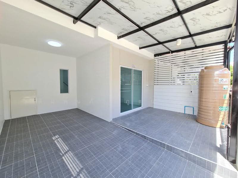 Renovated Townhouse: Pruksa 96/1, Khlong Luang, Pathum Thani, Pathum Thani, ถนนเลียบคลองสอง, Khlong Song, Khlong Luang, Pathum Thani, 3 Bedrooms, 70 sqm, Townhouse For Sale, by พิมพ์นภัส ภูธนภัทร, 500619559 - DDproperty.com