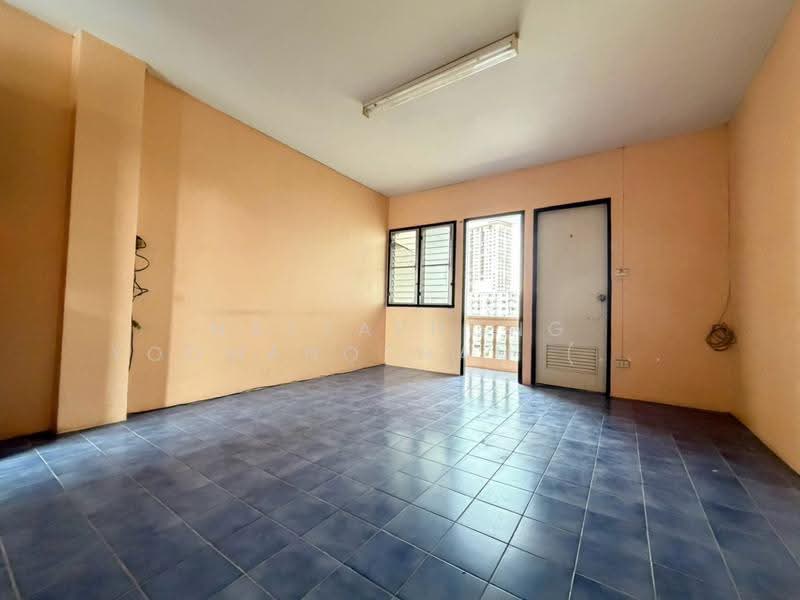 Land with a 5-Story Residential Building and a 2-Story Residential House, Bangkok, ซอยจรัญสนิทวงศ์ 97, Bang O, Bang Phlat, Bangkok, , 1,120 sqm, Shophouse For Sale, by NATTAPHONG Yodmanotham (K. Book), 500619568 - DDproperty.com