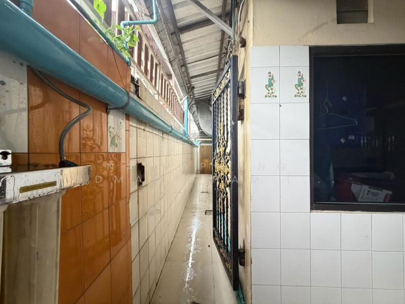 ที่ดินพร้อมอาคารพักอาศัย 5 ชั้น พร้อมบ้านพักอาศัย 2 ชั้น, กรุงเทพ, ซอยจรัญสนิทวงศ์ 97, บางอ้อ, บางพลัด, กรุงเทพ, 1,120 ตร.ม., ตึกแถว-อาคารพาณิชย์ ขาย, โดย NATTAPHONG Yodmanotham (K. Book), 500619568 - DDproperty.com