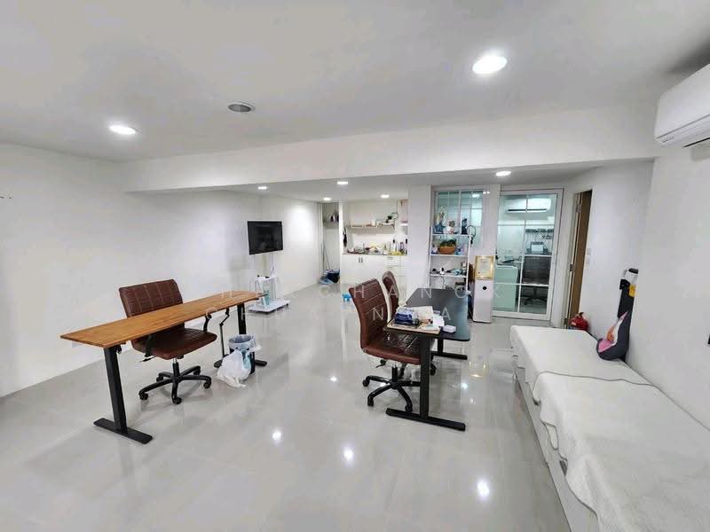 Home Office 5 ชั้น ติด MRT บางแค ที่ดิน19ตรวา. พื้นที่ใช้สอย 380ตรม. 4ห้องนอน 4ห้องน้ำ ขายเพียง 10.5, กรุงเทพ, บางแค, กรุงเทพ, 380 ตร.ม., ตึกแถว-อาคารพาณิชย์ ขาย, โดย Chekchanok Chuaynual, 500619617 - DDproperty.com