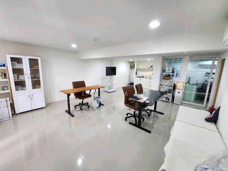 Home Office 5 ชั้น ติด MRT บางแค ที่ดิน19ตรวา. พื้นที่ใช้สอย 380ตรม. 4ห้องนอน 4ห้องน้ำ ขายเพียง 10.5, กรุงเทพ, บางแค, กรุงเทพ, 380 ตร.ม., ตึกแถว-อาคารพาณิชย์ ขาย, โดย Chekchanok Chuaynual, 500619617 - DDproperty.com