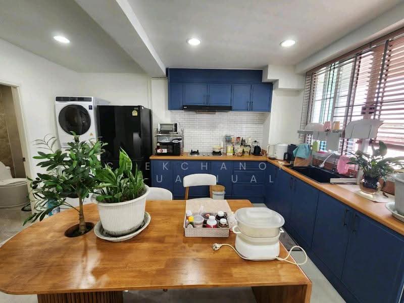 Home Office 5 ชั้น ติด MRT บางแค ที่ดิน19ตรวา. พื้นที่ใช้สอย 380ตรม. 4ห้องนอน 4ห้องน้ำ ขายเพียง 10.5, Bangkok, Bang Khae, Bangkok, , 380 sqm, Shophouse For Sale, by Chekchanok Chuaynual, 500619617 - DDproperty.com