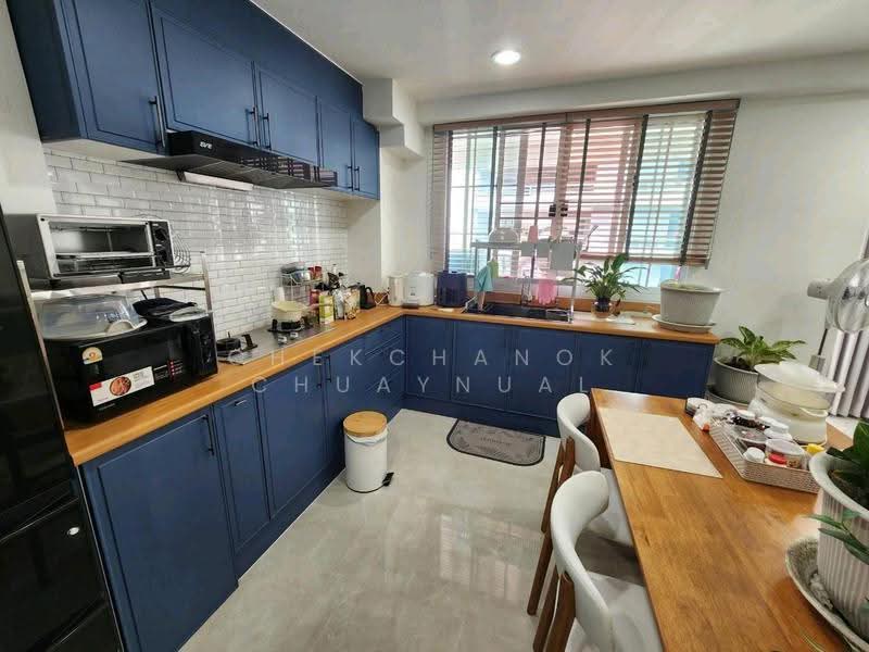 Home Office 5 ชั้น ติด MRT บางแค ที่ดิน19ตรวา. พื้นที่ใช้สอย 380ตรม. 4ห้องนอน 4ห้องน้ำ ขายเพียง 10.5, Bangkok, Bang Khae, Bangkok, , 380 sqm, Shophouse For Sale, by Chekchanok Chuaynual, 500619617 - DDproperty.com