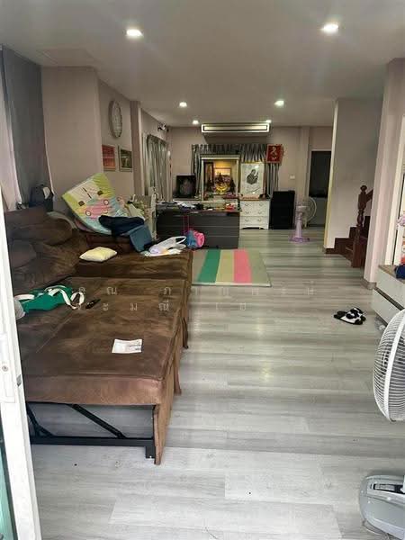 บ้านทองสถิตย์ 8 (Thong Sathit 8), ปทุมธานี, ถนนคู่ขนานกาญจนาภิเษก, ลาดสวาย, ลำลูกกา, ปทุมธานี, 200 ตร.ม., บ้านเดี่ยว ขาย, โดย คุณ ภาณุพงษ์ จะมณี (ออโต้), 500619675 - DDproperty.com