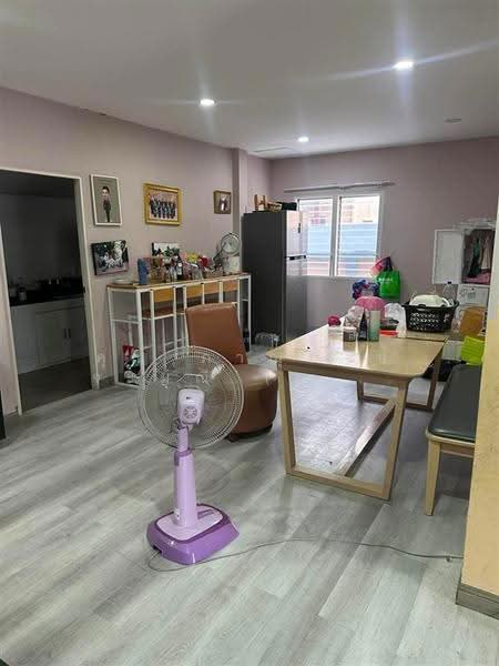 บ้านทองสถิตย์ 8 (Thong Sathit 8), ปทุมธานี, ถนนคู่ขนานกาญจนาภิเษก, ลาดสวาย, ลำลูกกา, ปทุมธานี, 200 ตร.ม., บ้านเดี่ยว ขาย, โดย คุณ ภาณุพงษ์ จะมณี (ออโต้), 500619675 - DDproperty.com