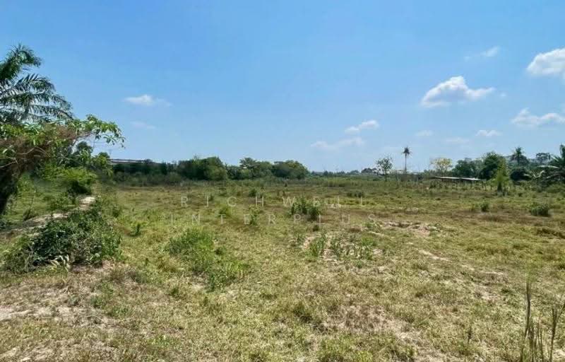 Land for sale in Khlong Kiu, 17 Rai, at Ban Map Khla—only 2 km from Route 331., Chon Buri (Pattaya), Khlong Kiu, Ban Bung, Chon Buri (Pattaya), , 28,540 sqm, Land For Sale, by RICHWELL INTERPLUS, 500619683 - DDproperty.com