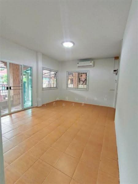 บ้านนันททวี 3 (Baan Nantawee 3), Bangkok, ถนนมิตรไมตรี, Nong Chok, Bangkok, 3 Bedrooms, 160 sqm, Semi-Detached House (Twin House) For Sale, by คุณ ศรินรัตน์ ศิรเกียรติสกุล (เป้ย), 500619735 - DDproperty.com