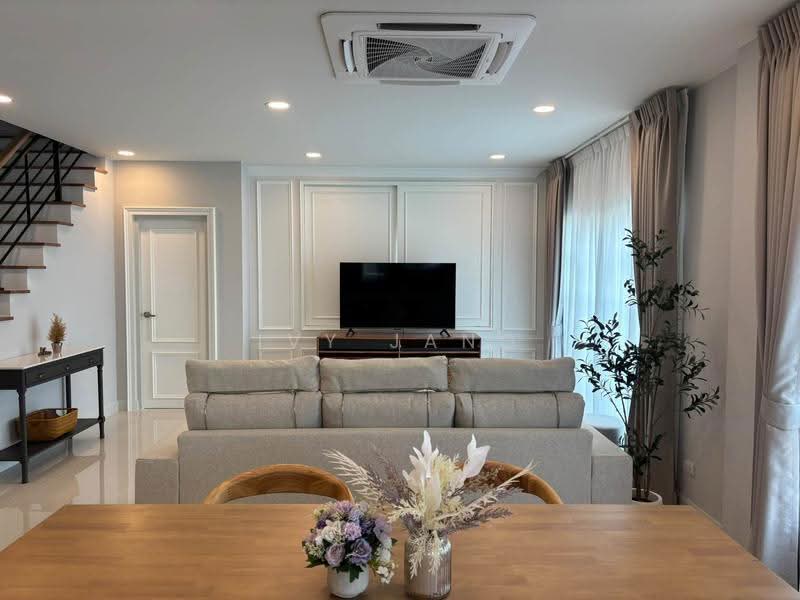 Centro Bangna, Samut Prakan, 111 Soi 3, Bang Kaeo, Bang Plee, Samut Prakan, 4 Bedrooms, 265 sqm, Single Detached House For Rent, by Ivy Jang, 500619747 - DDproperty.com