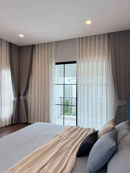 Setthasiri Serithai, Bangkok, Kanchanaphisek 11/3 Intersection 4, Khan Na Yao, Bangkok, 4 Bedrooms, 250 sqm, Single Detached House For Rent, by Ivy Jang, 500619765 - DDproperty.com
