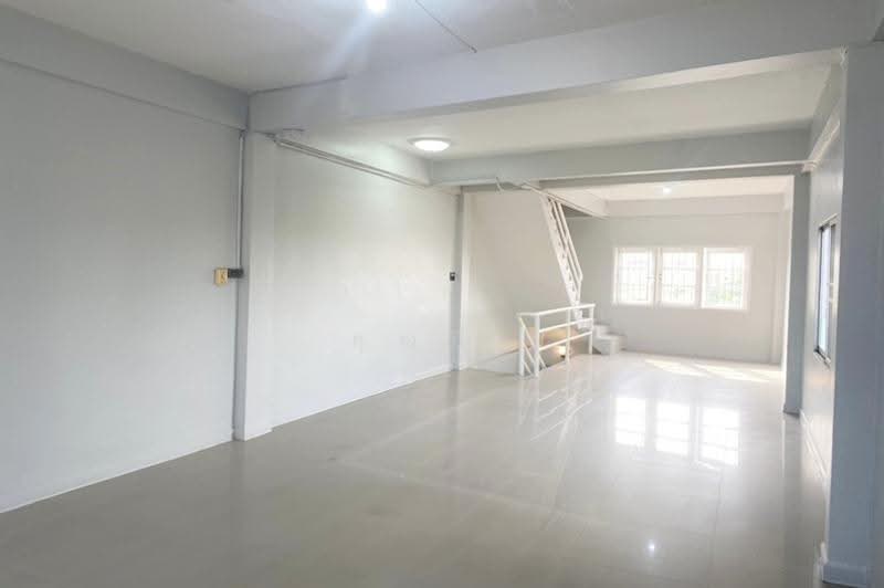 บ้านพิบูลย์ ลาดพร้าว 101, Bangkok, ถนนบ่อปลา, Nawamin, Bueng Kum, Bangkok, , 340 sqm, Shophouse For Sale, by คุณบี, 500619790 - DDproperty.com