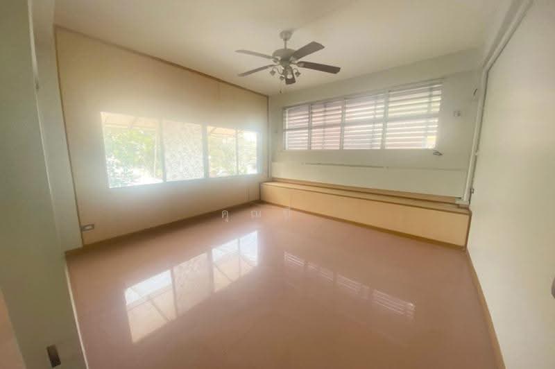 บ้านพิบูลย์ ลาดพร้าว 101, Bangkok, ถนนบ่อปลา, Nawamin, Bueng Kum, Bangkok, , 340 sqm, Shophouse For Sale, by คุณบี, 500619790 - DDproperty.com