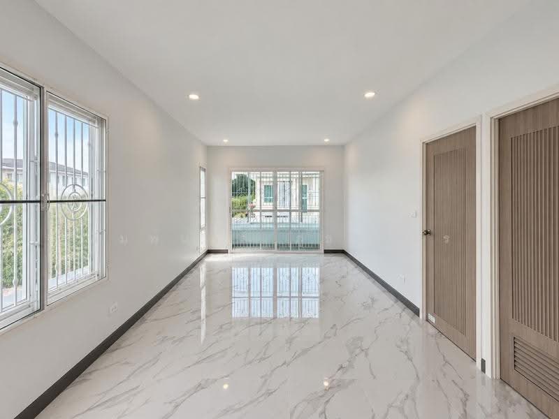 Renovated Detached House: Pruksa Village 24, Pathum Thani, Pathum Thani, ถนนเลียบคลองรังสิต, Prachathipat, Thanyaburi, Pathum Thani, 4 Bedrooms, 204 sqm, Single Detached House For Sale, by พิมพ์นภัส ภูธนภัทร, 500619809 - DDproperty.com
