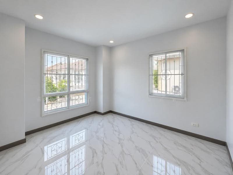 Renovated Detached House: Pruksa Village 24, Pathum Thani, Pathum Thani, ถนนเลียบคลองรังสิต, Prachathipat, Thanyaburi, Pathum Thani, 4 Bedrooms, 204 sqm, Single Detached House For Sale, by พิมพ์นภัส ภูธนภัทร, 500619809 - DDproperty.com