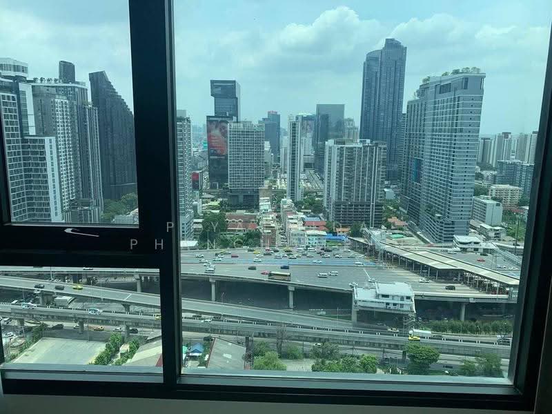 Life Asoke, Bangkok, Asoke-Dindang Road, Bang Kapi, Huai Khwang, Bangkok, 1 Bedroom, 35 sqm, Condo For Rent, by Piyathida Phanchomphu, 500619824 - DDproperty.com