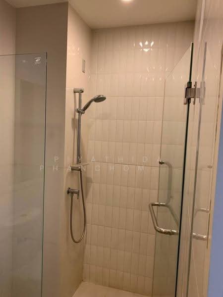 Life Asoke, Bangkok, Asoke-Dindang Road, Bang Kapi, Huai Khwang, Bangkok, 1 Bedroom, 35 sqm, Condo For Rent, by Piyathida Phanchomphu, 500619824 - DDproperty.com